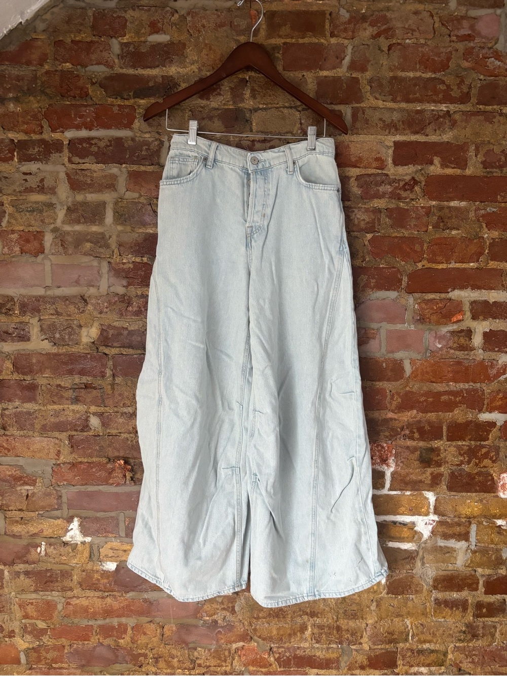 We The Free Super Baggy Barrel Jeans